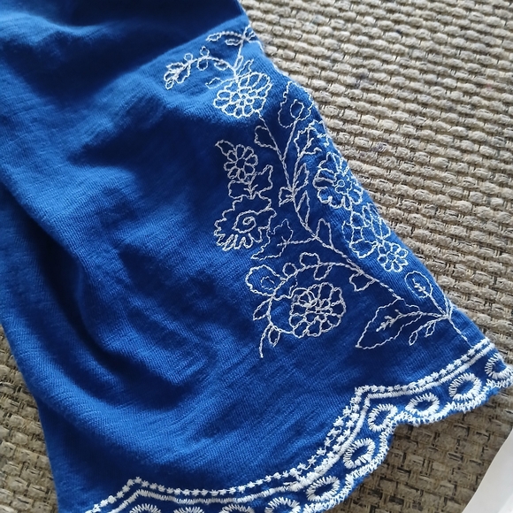 Charter Club Blue White Embroidered pleated top - Picture 5 of 11